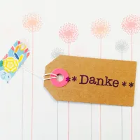 Holzstempel mit dem Schriftzug "Danke" in Schreibmaschinen-Schrift. Holzstempel mit dem Schriftzug "Danke" in Schreibmaschinen-Schrift.